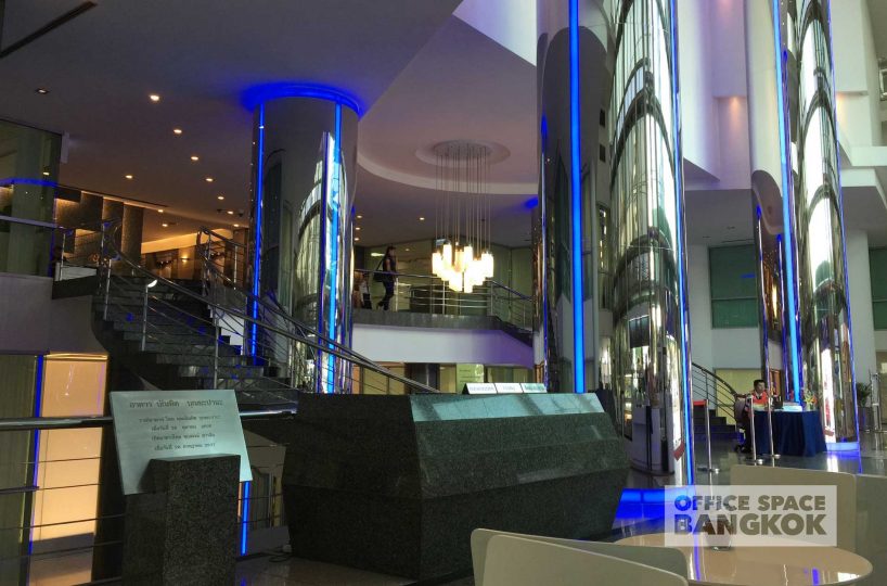 Q House Sathorn Lobby